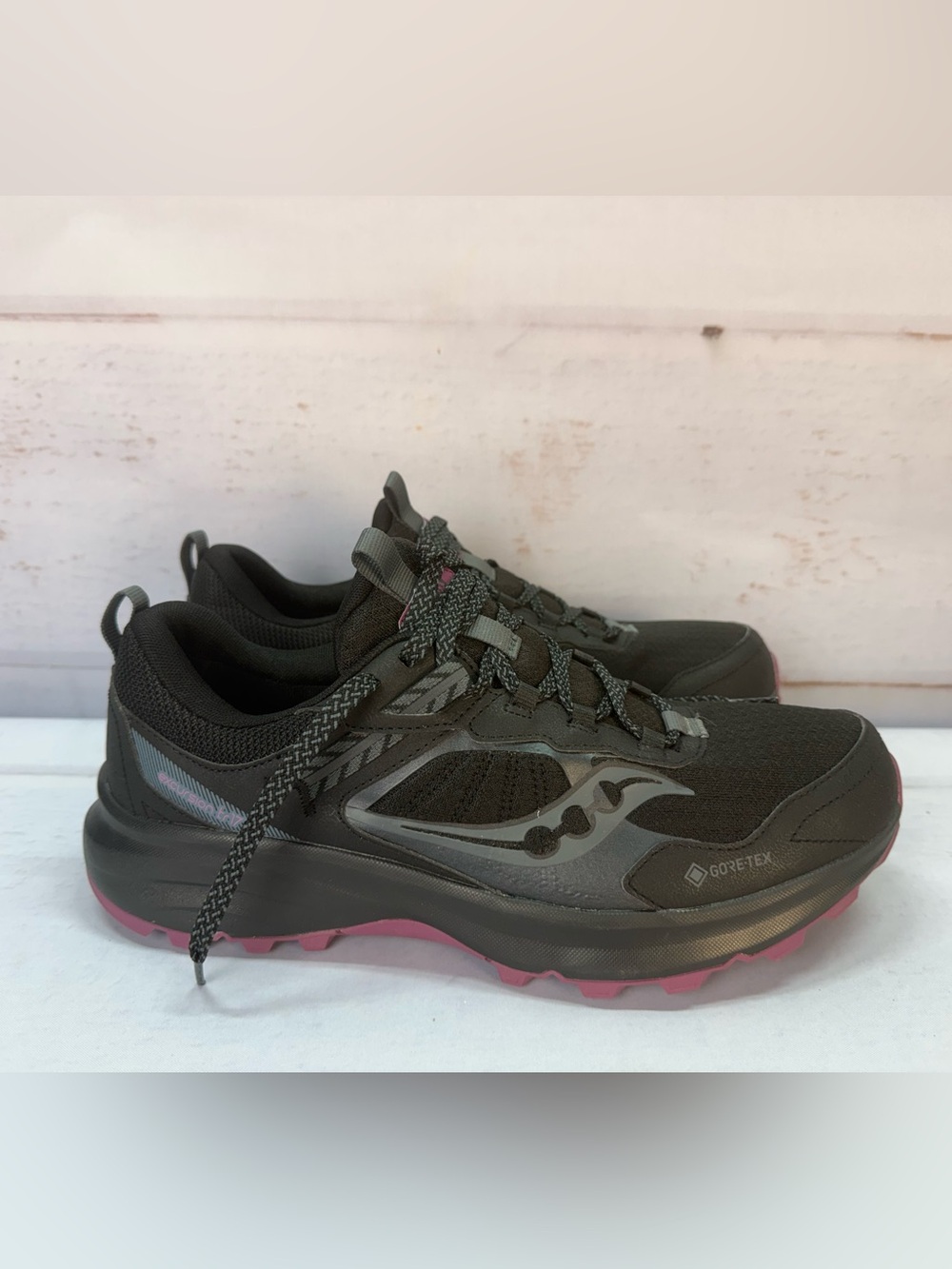 Saucony Excursion TR17 GTX Women’s 12 Black Plum Gore-Tex Trail Running Shoes